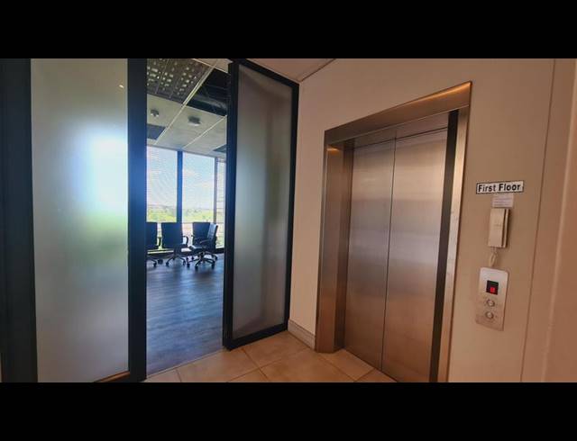 BUSINESS PROPERTY TO RENT IN SHERE